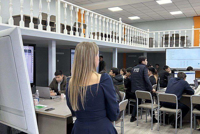 Образовательная выставка "Образование и карьера в сфере ПОДФТ" Организаторы: МСИ, МУМФЦ